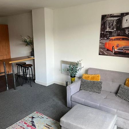 City Centre 1 Bed Apartment With Free On Site Parking With Cctv By Lets Relocations Birmingham Exteriör bild