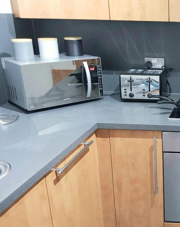 City Centre 1 Bed Apartment With Free On Site Parking With Cctv By Lets Relocations Birmingham Exteriör bild