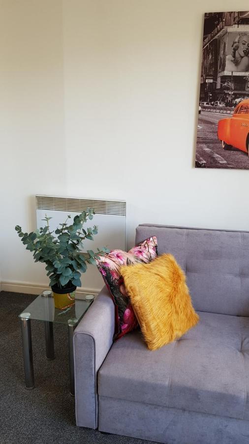 City Centre 1 Bed Apartment With Free On Site Parking With Cctv By Lets Relocations Birmingham Exteriör bild