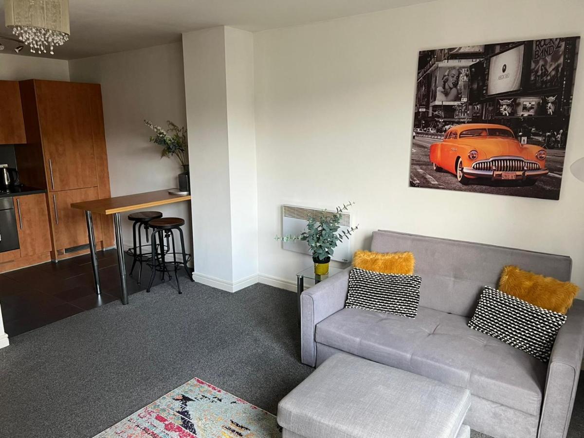 City Centre 1 Bed Apartment With Free On Site Parking With Cctv By Lets Relocations Birmingham Exteriör bild